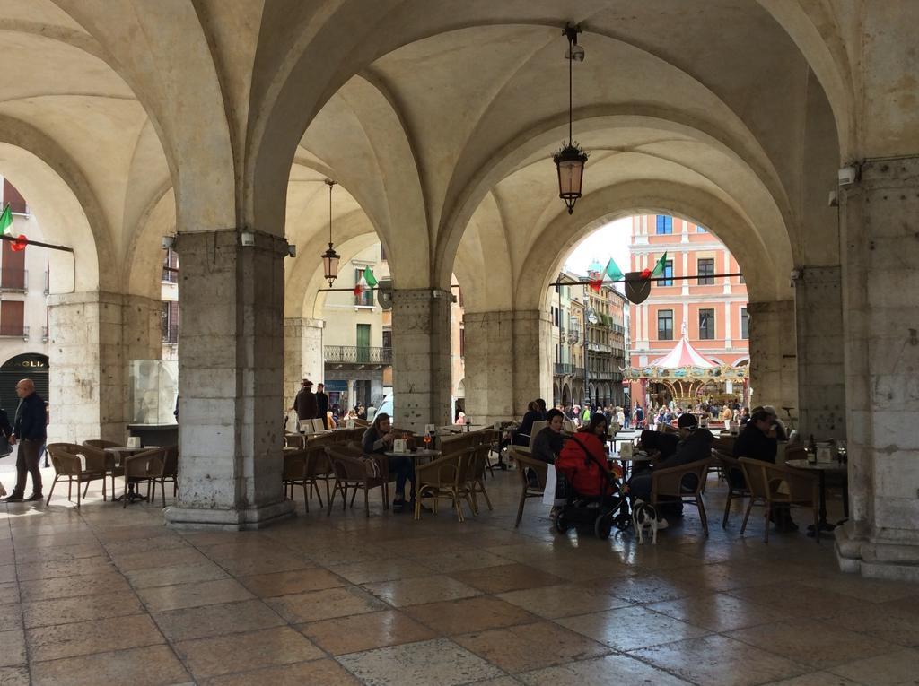La Loggia Al Duomo - Treviso Apartamento Exterior foto